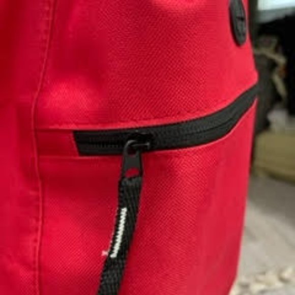 NWOT Drawstring Backpack w/ Mesh Bottom - Picture 4 of 7